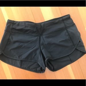 NWOT Black Lululemon Shorts Size 6!